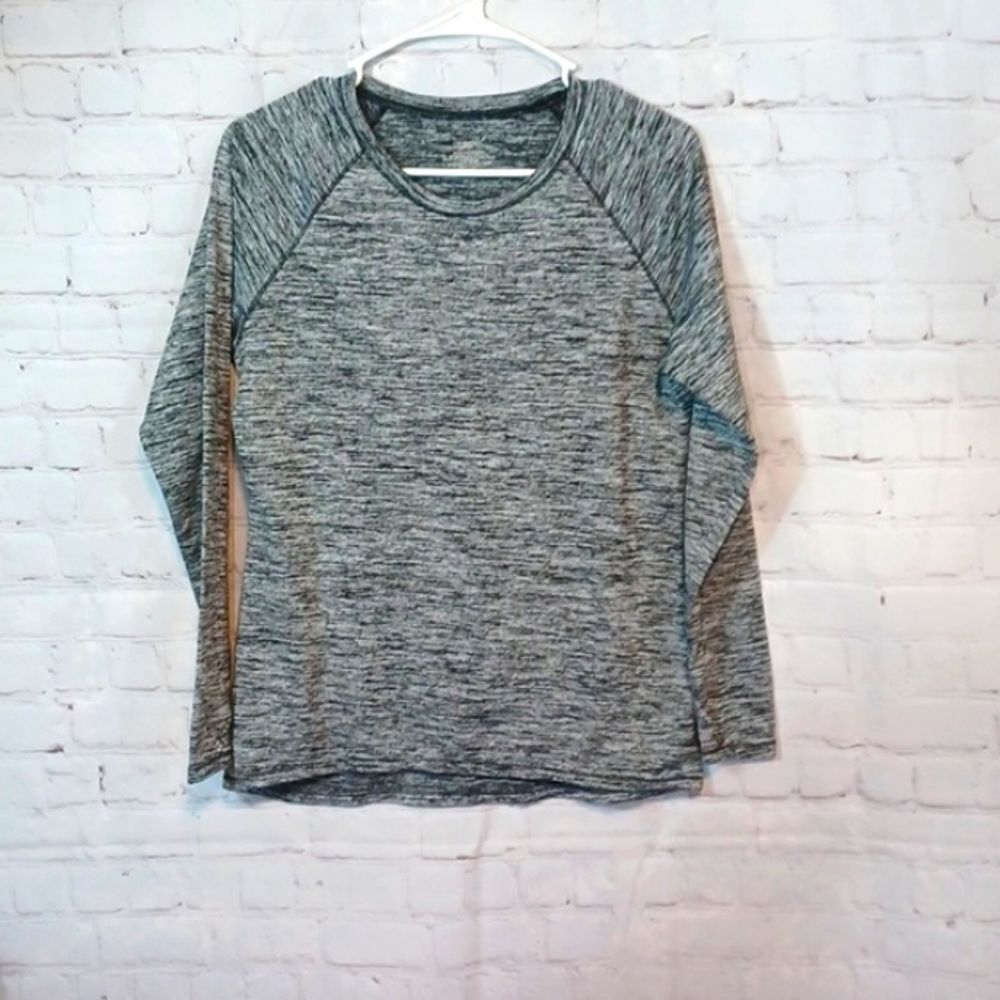 Climate Right Womans New Gray Black Warm Work Out Long Sleeve Top M FingerHoles